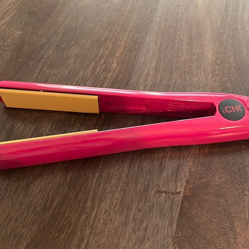 Chi brand flat iron with ceramic plates